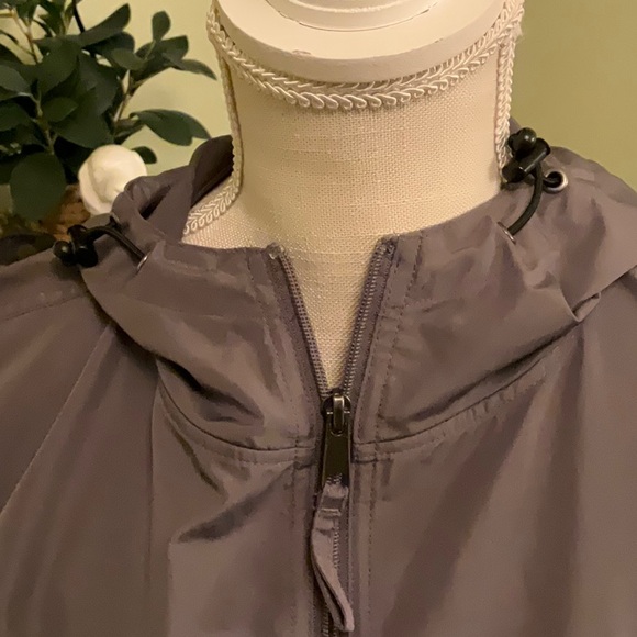 Men’s Size Small University of Indianapolis 1/2 Zip Jacket, Excellent Condition - Picture 3 of 8